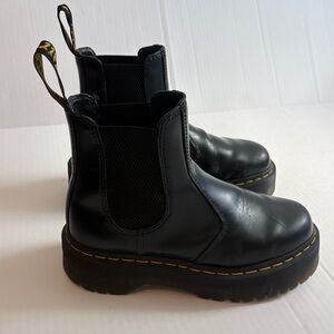Dr Martens 2976 Quad Platform Chelsea Boots Black Leather Size 8 Womens
